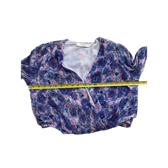 ASTR The Label Pleated Surplice Long Sleeve Top Size M - Picture 4 of 6